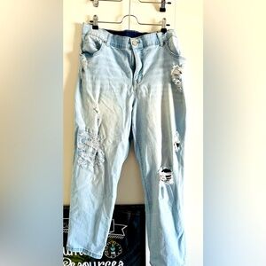 POWDER BLUE RIPPED PLUS SIZE DENIM 🩵👖